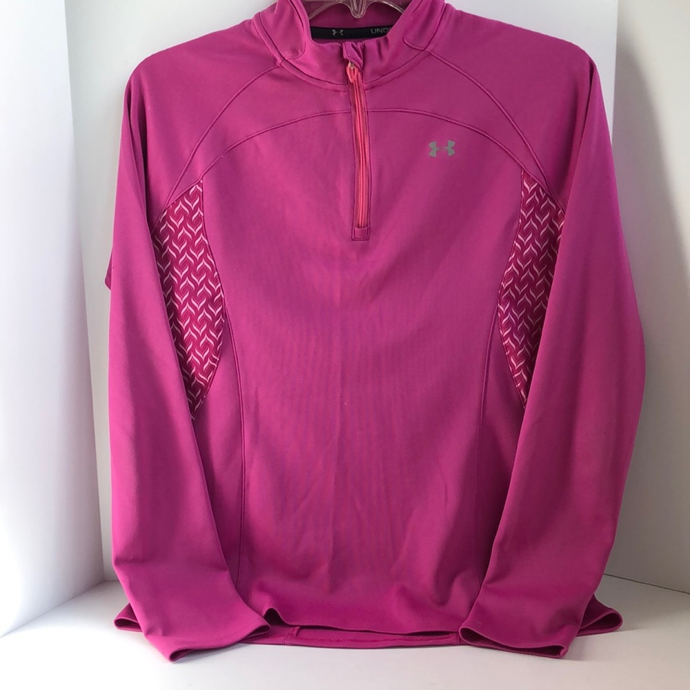 Under Armour quarter zip all season pullover Size medium